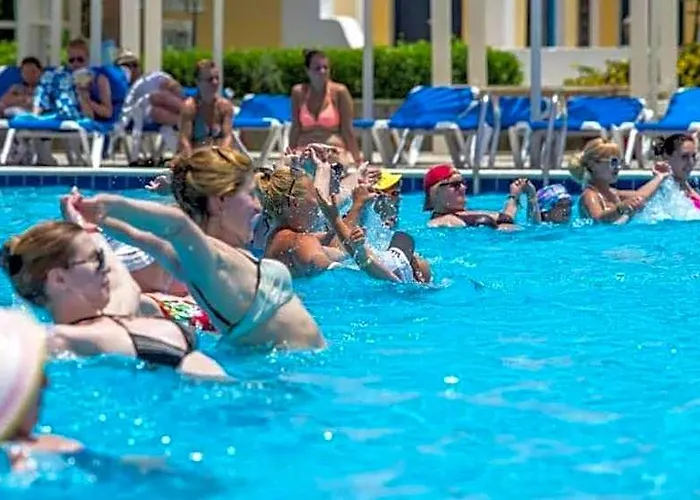 Fantastic With Private And Aqua Park